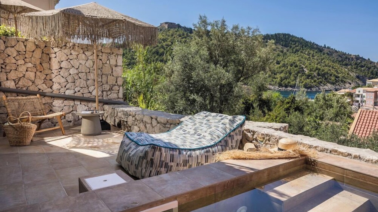 Photo of Outdoor in Frourion