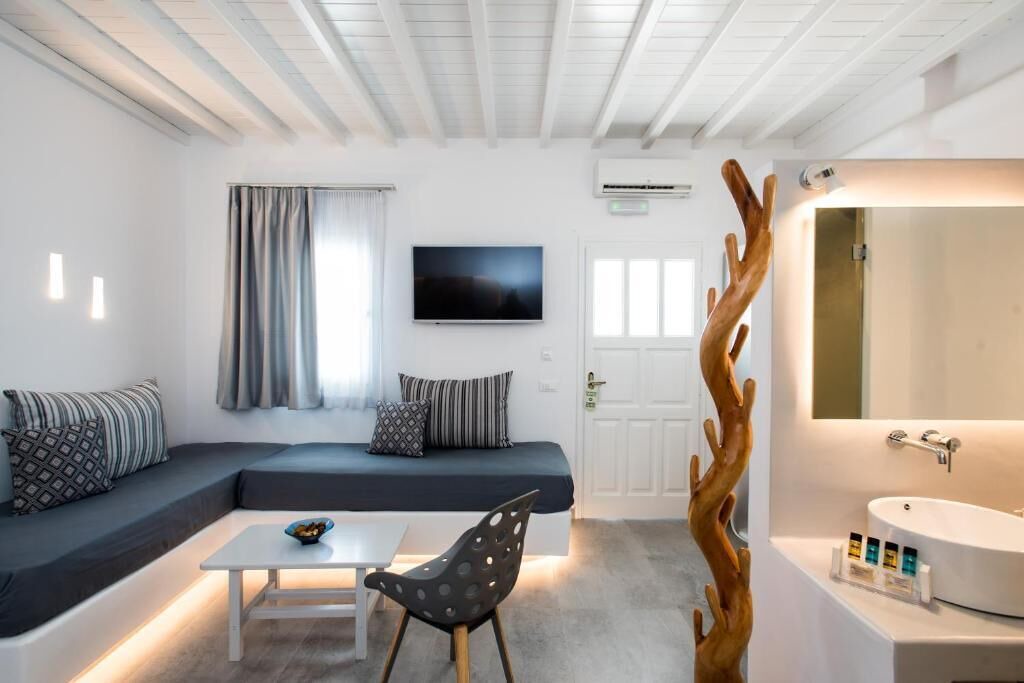 Photo of Bedroom in Platis Gialos