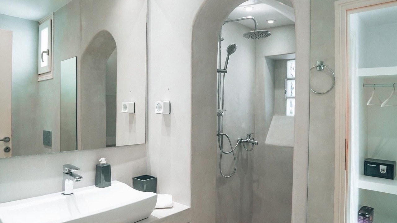 Photo of Bathroom in Naousa