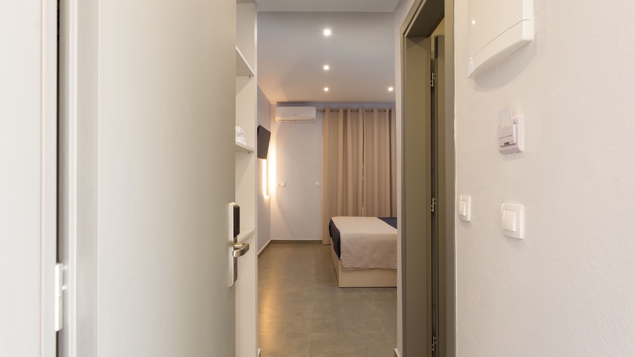 Photo of Bedroom in Ipsos