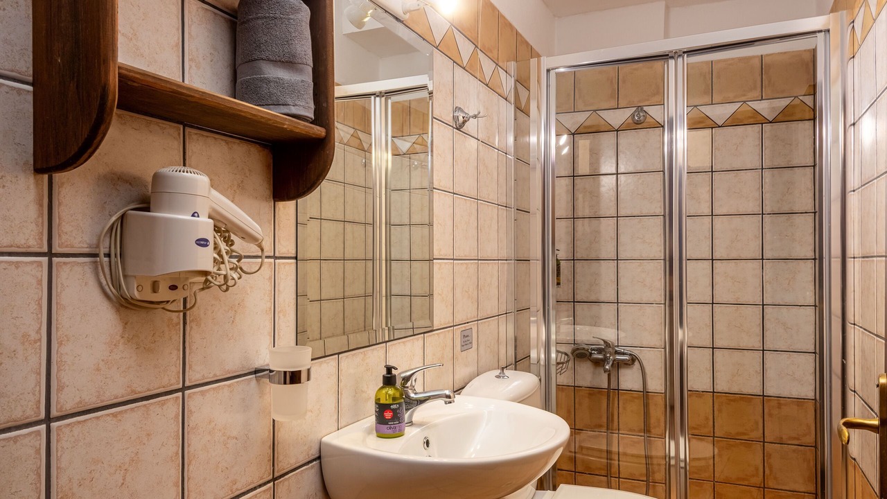 Photo of Bedroom in Elati