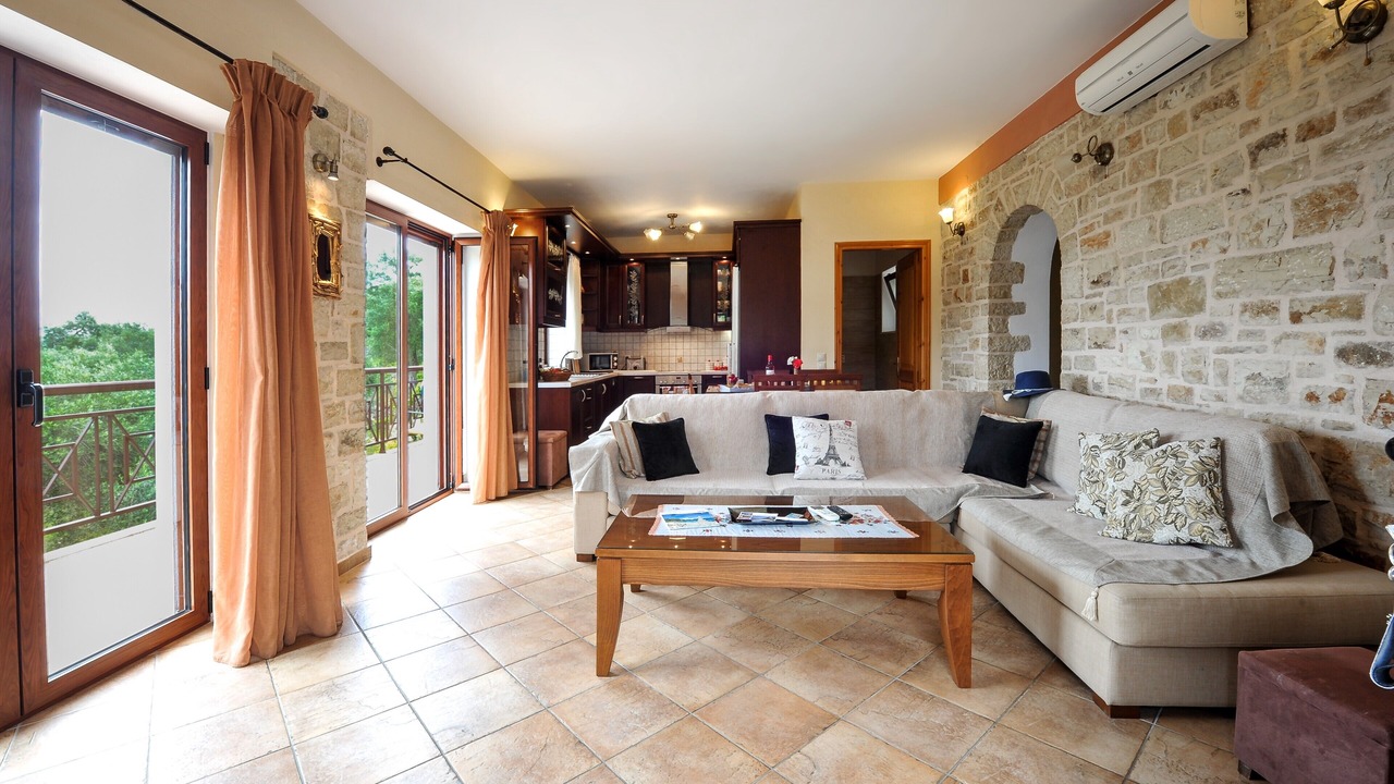 Photo of Livingroom in Mpogdanatika