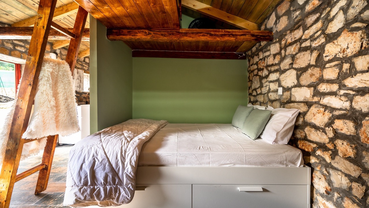 Photo of Bedroom in Poulata