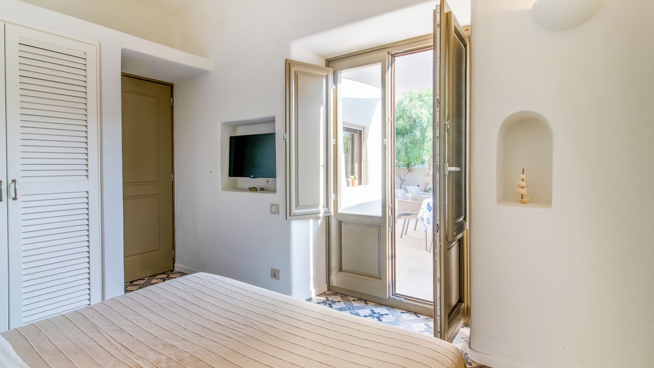 Photo of Bedroom in Perissa