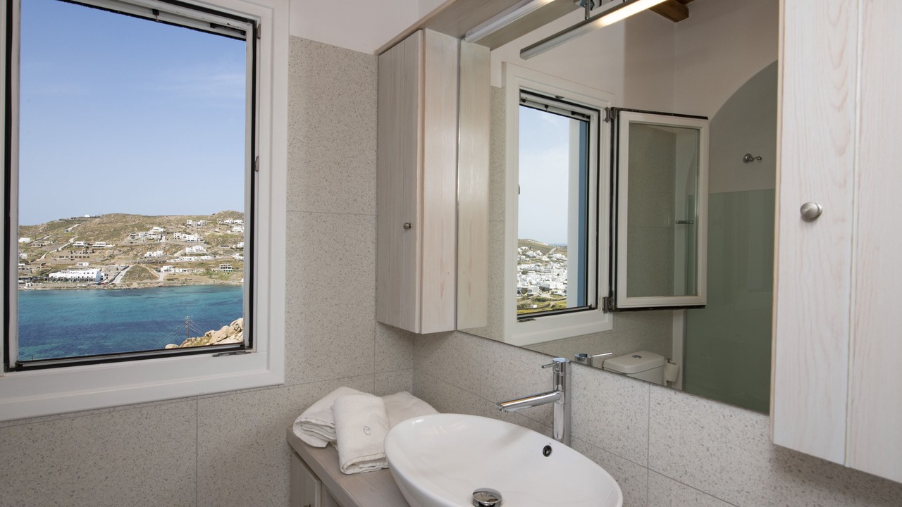 Photo of Bathroom in Glastros