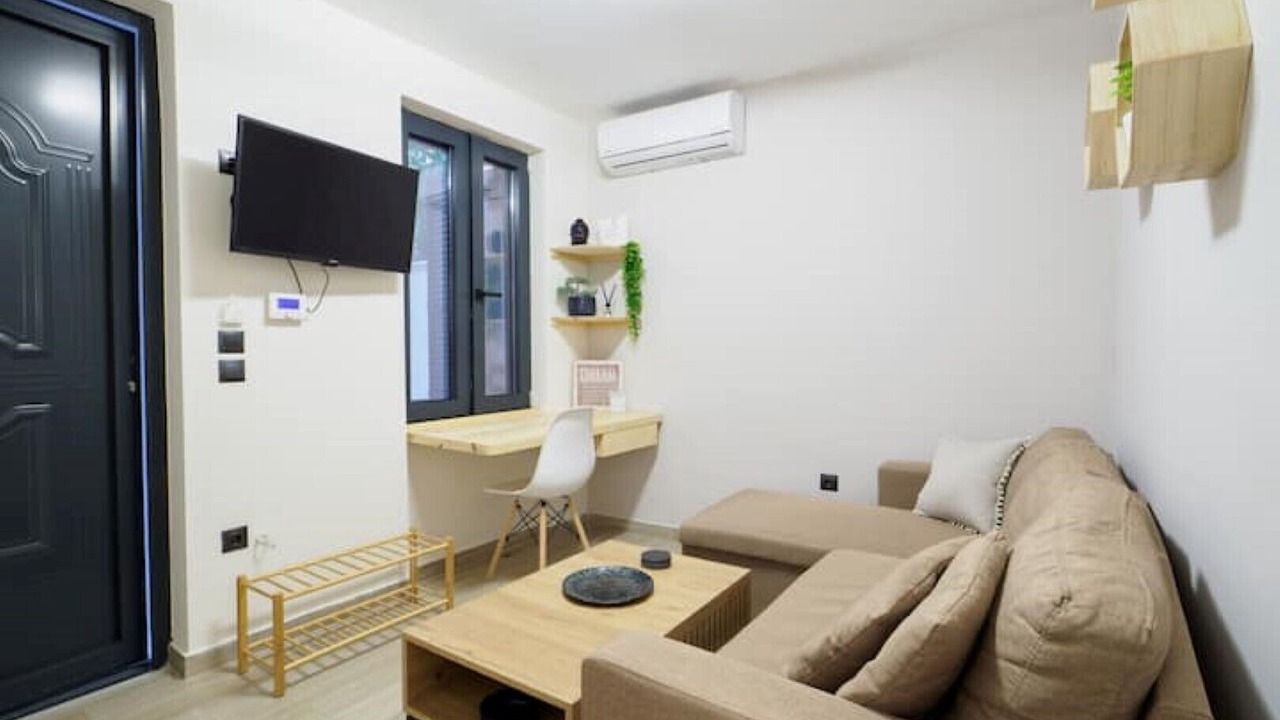 Photo of Livingroom in Exarhia