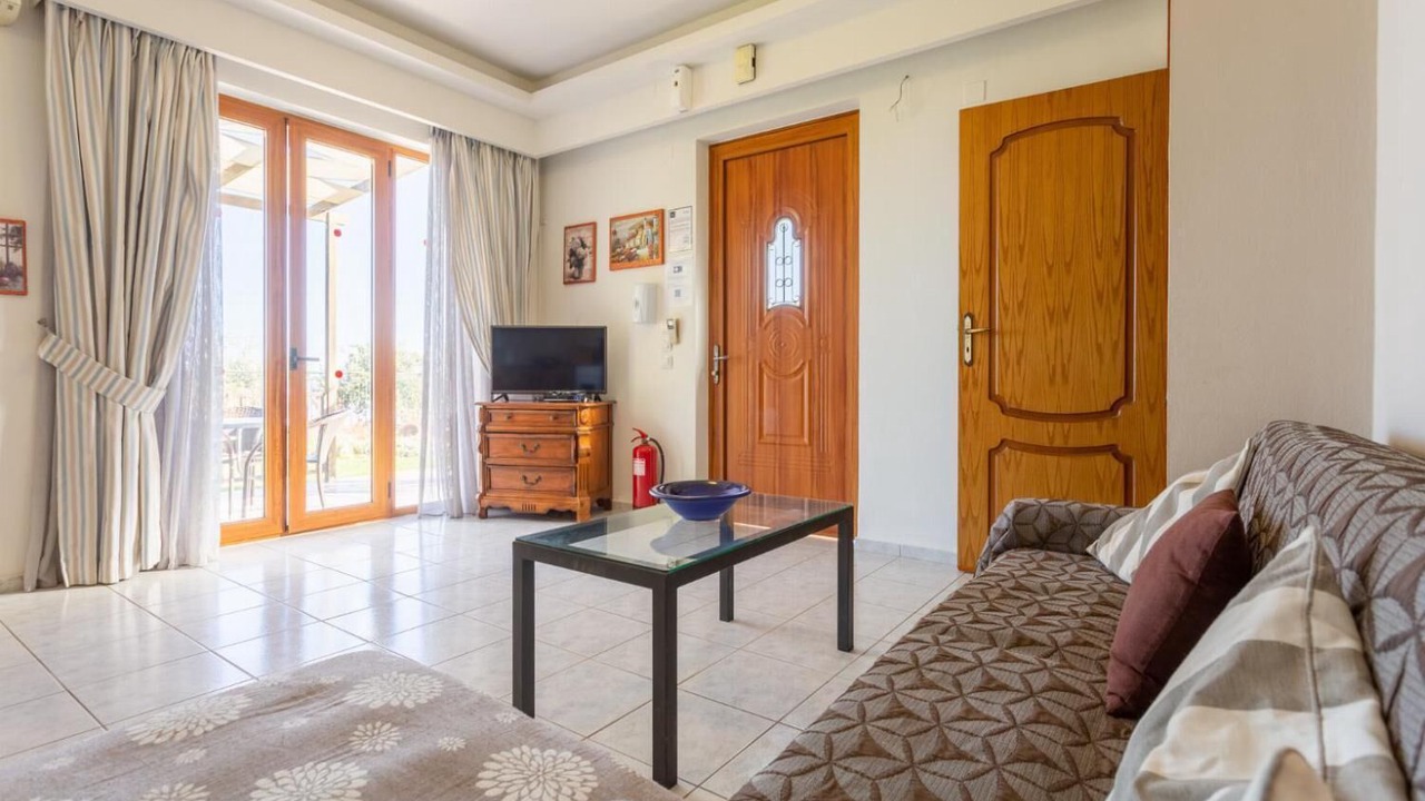 Photo of Bedroom in Maroulas