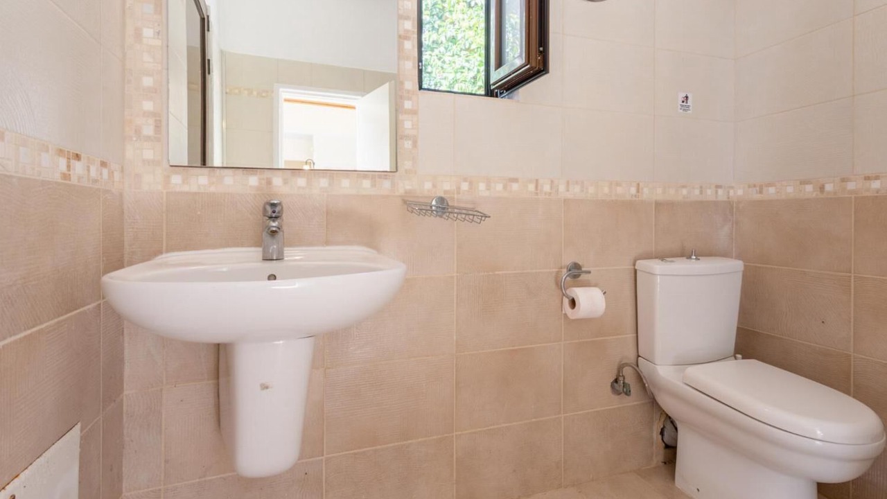 Photo of Bathroom in Kefalas