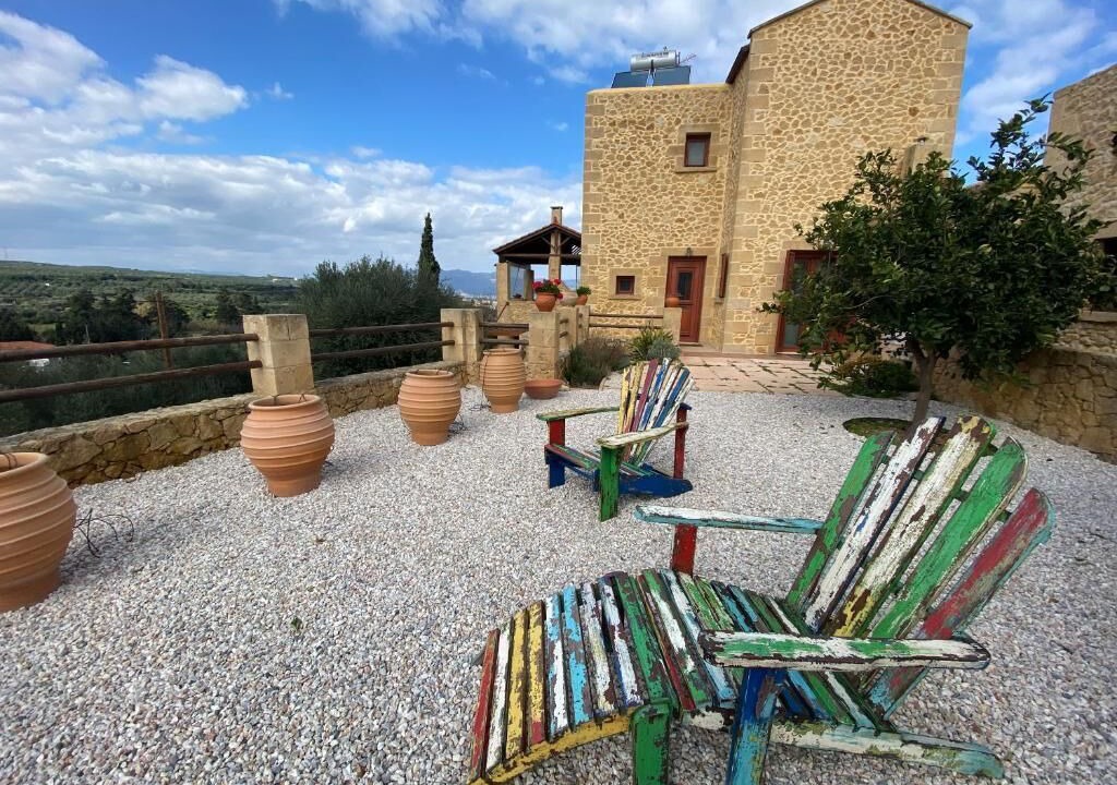Photo of Patio Balcony in Pyrgos Psilonerou