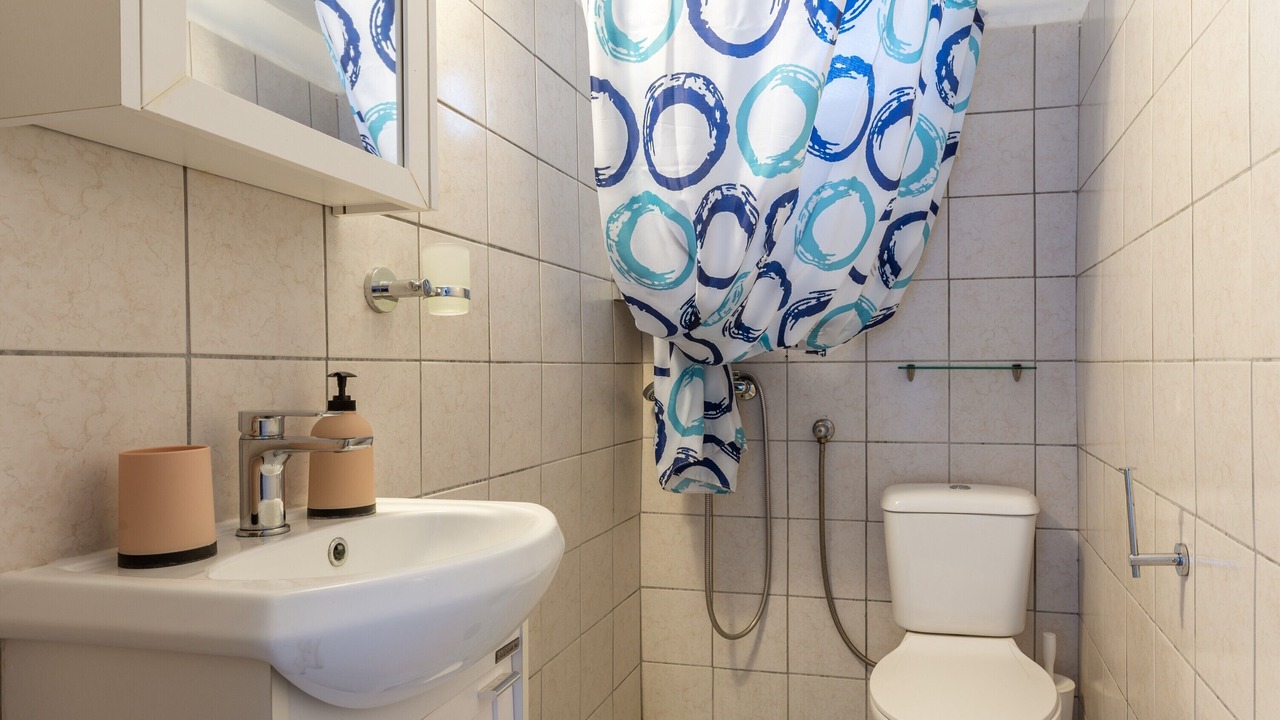 Photo of Bathroom in Agios Ioannis