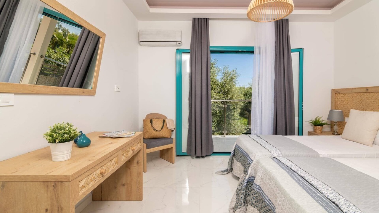 Photo of Others in Lithakia