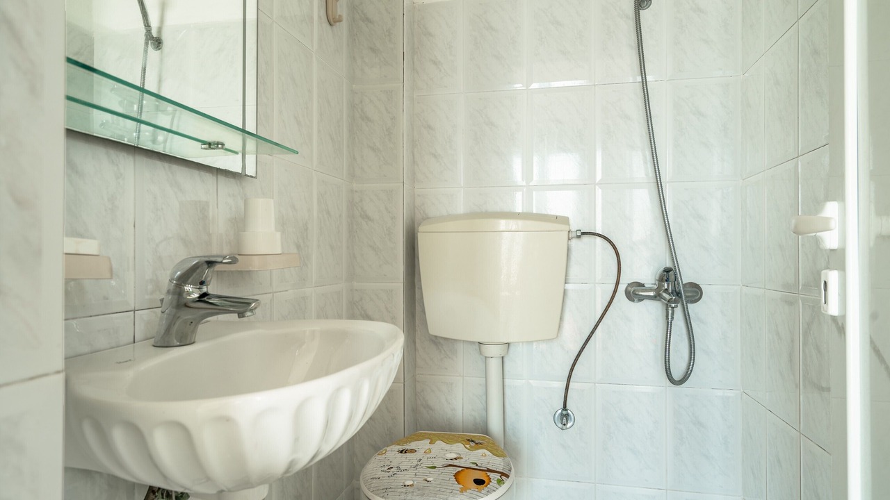 Photo of Bathroom in Lourdata