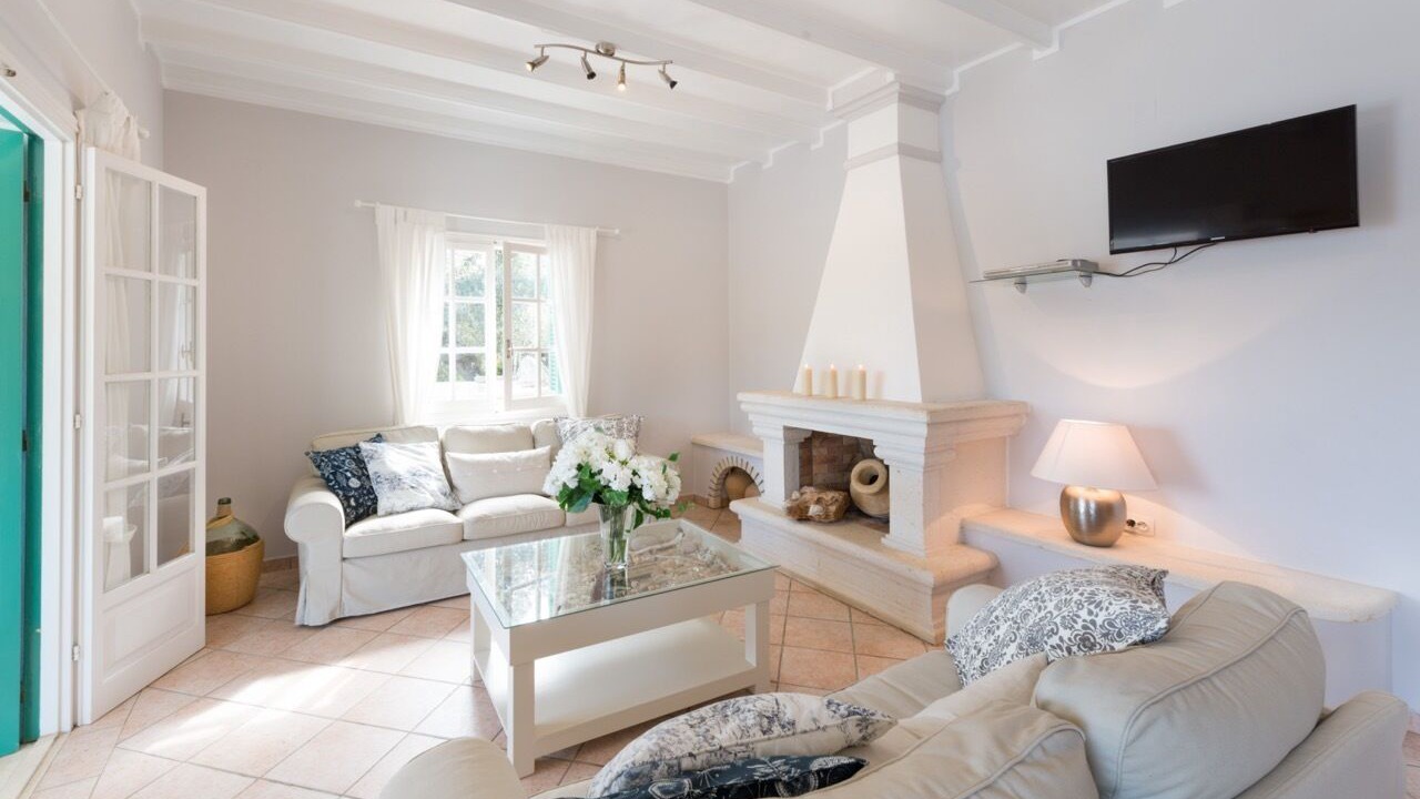 Photo of Livingroom in Agios Stefanos