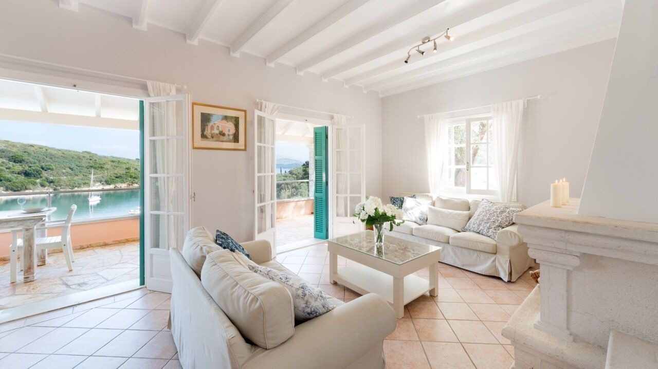 Photo of Livingroom in Agios Stefanos