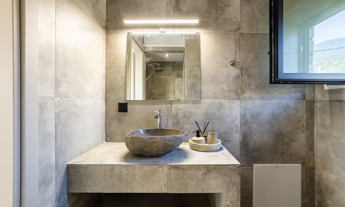 Photo of Bathroom in Lefktron