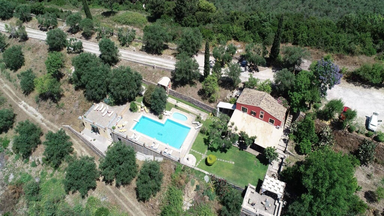 Photo of Outdoor in Doukades