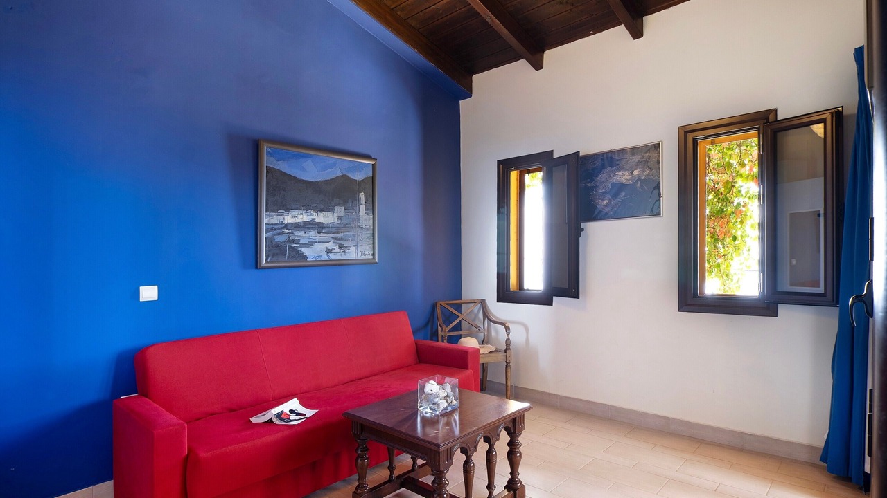 Photo of Livingroom in Athani