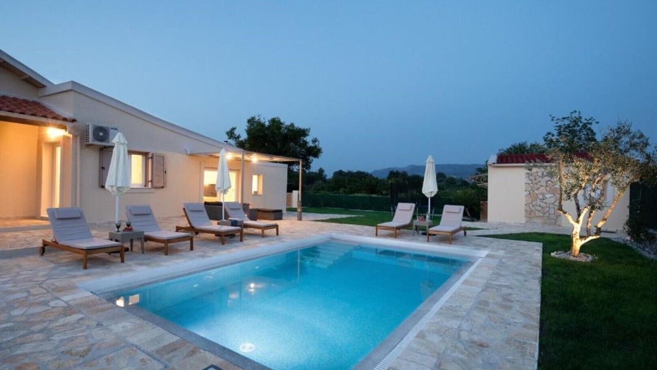 Photo of Outdoor in Velonades