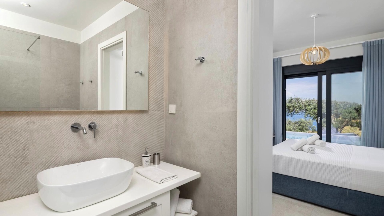 Photo of Bathroom in Agia Pelagia Chlomou