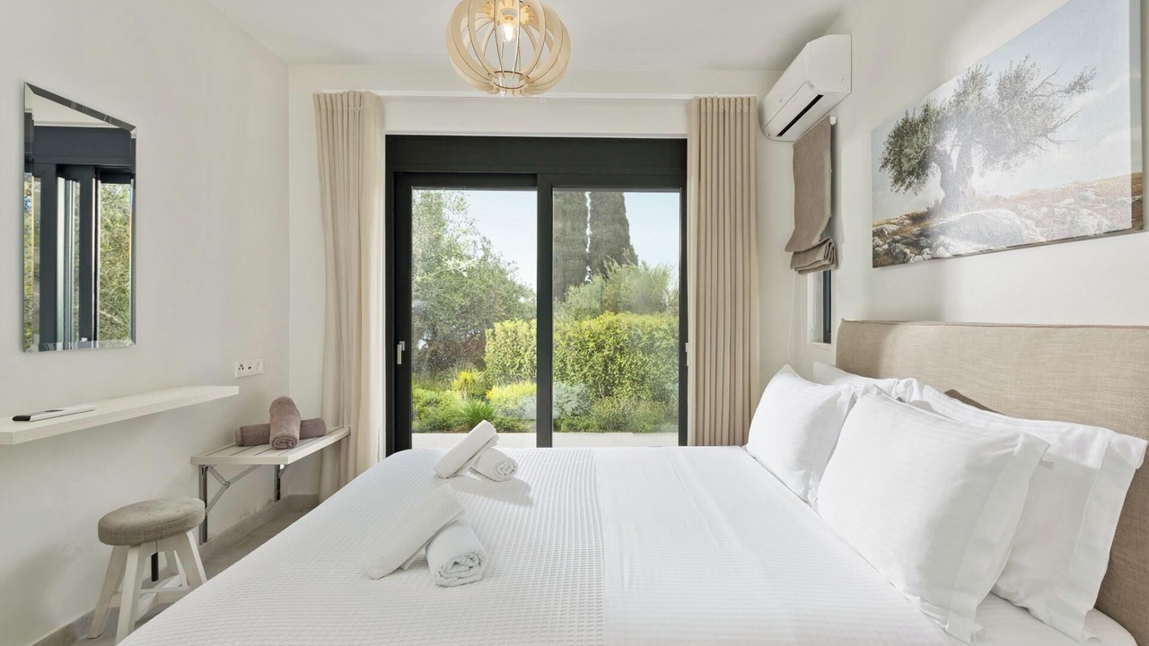 Photo of Bedroom in Agia Pelagia Chlomou