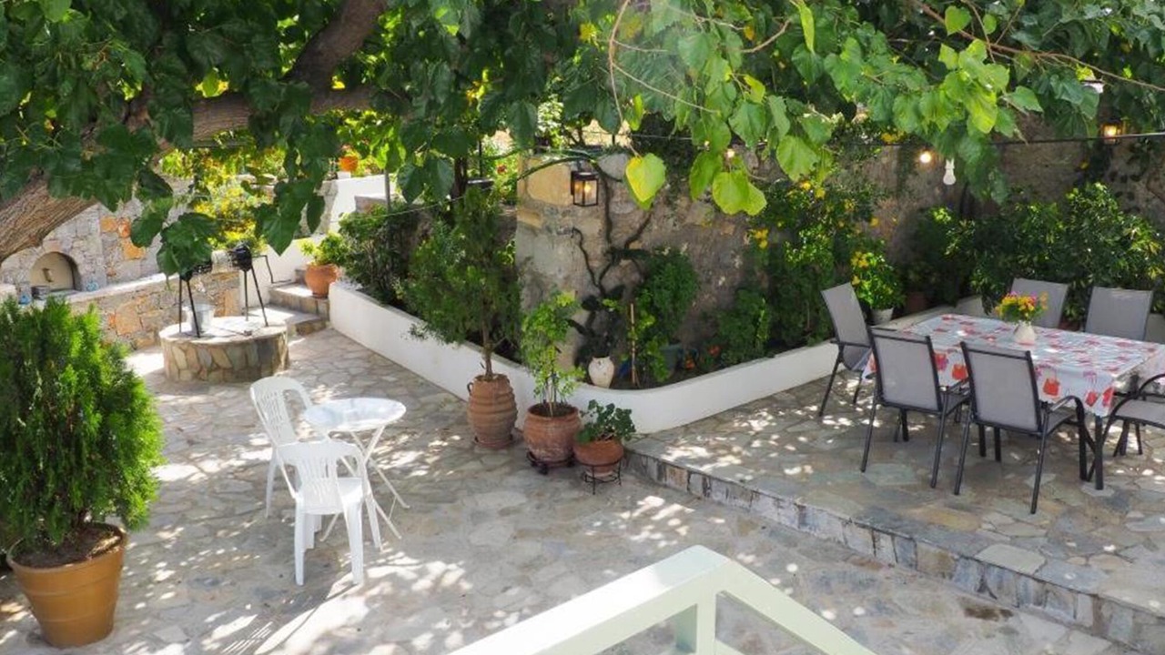 Photo of Outdoor in Istron