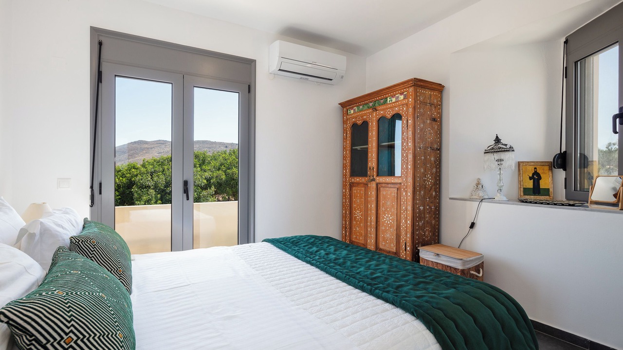 Photo of Bedroom in Karoti