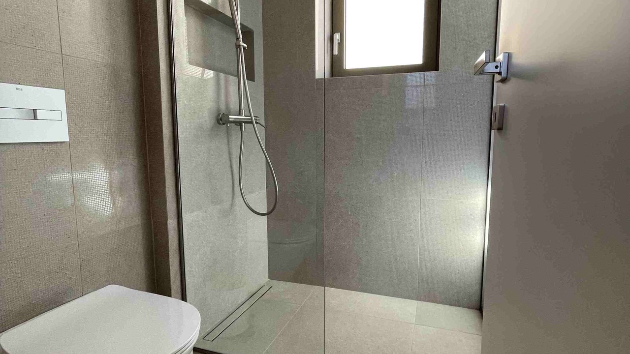 Photo of Bathroom in Lefktron