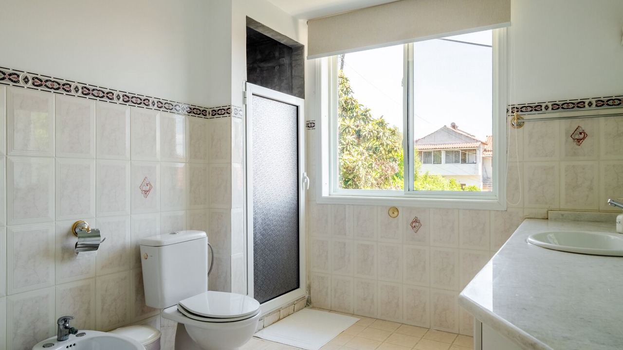 Photo of Bathroom in Petriti