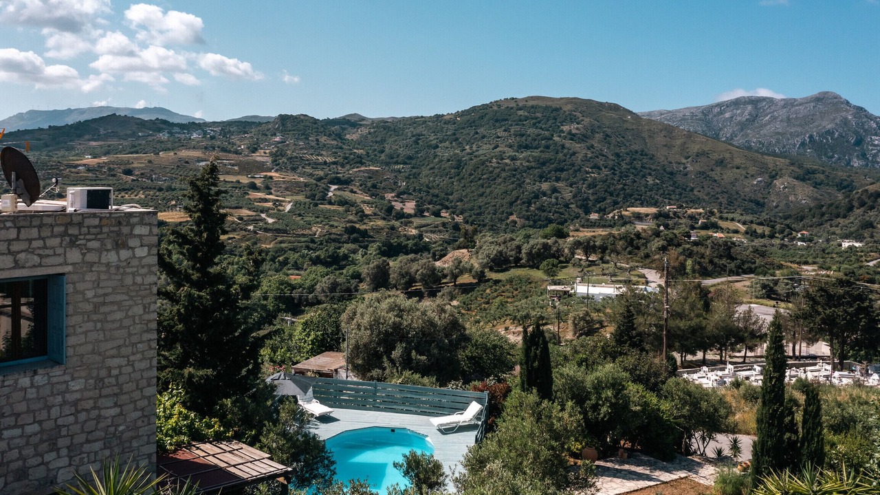 Photo of Outdoor in Lampini