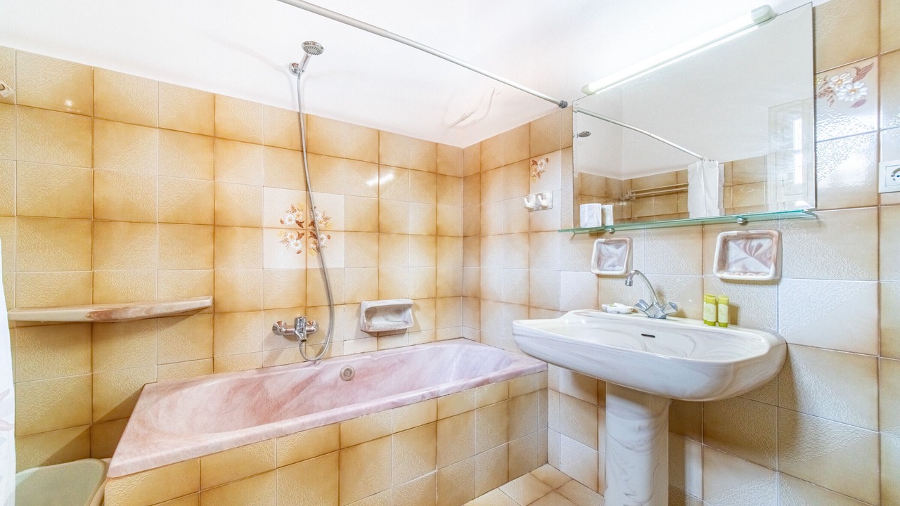 Photo of Bathroom in Agios Spyridon Corfu