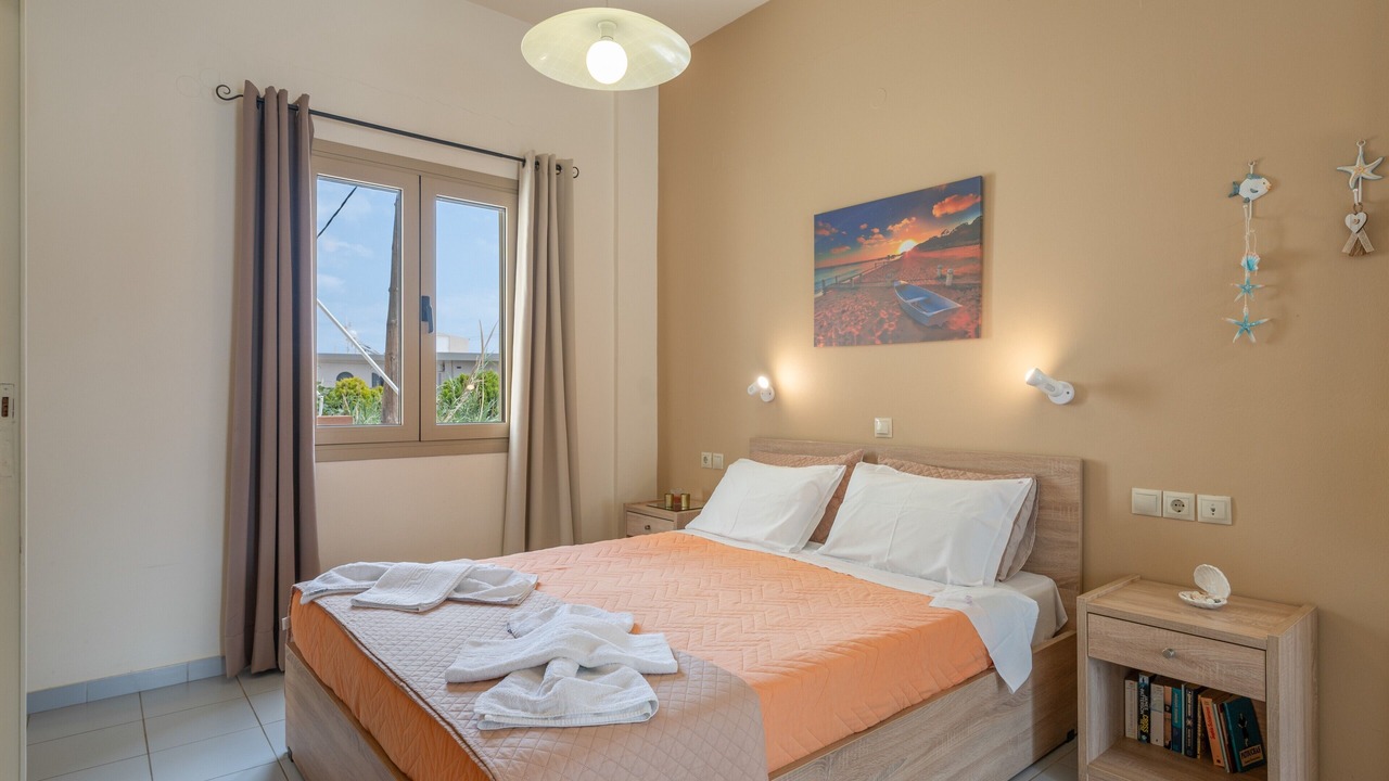 Photo of Bedroom in Kato Gouves