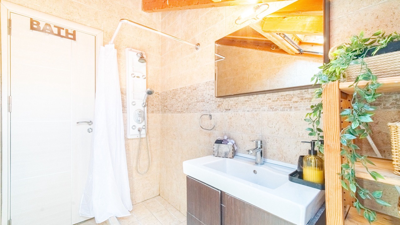 Photo of Bathroom in Lefkimmi