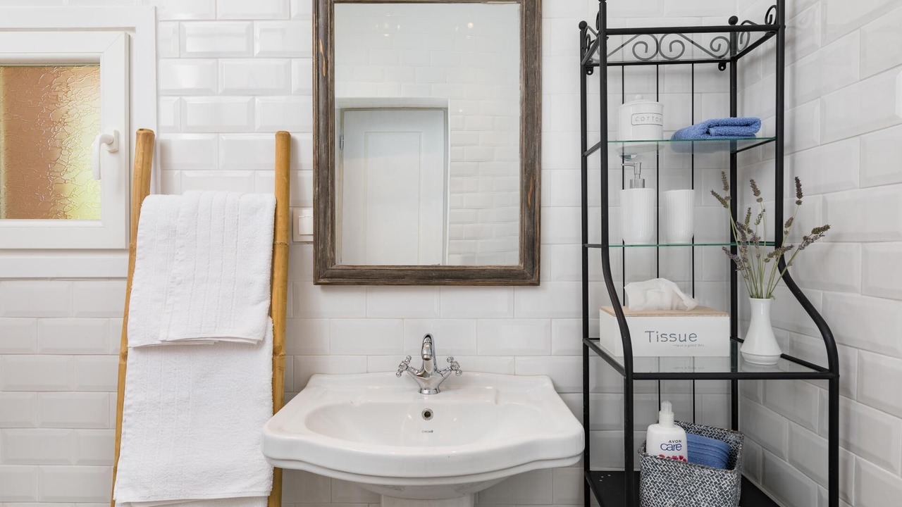 Photo of Bathroom in Parelia