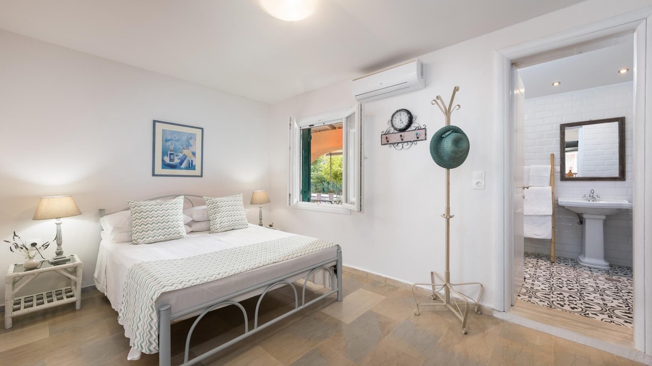 Photo of Bedroom in Parelia
