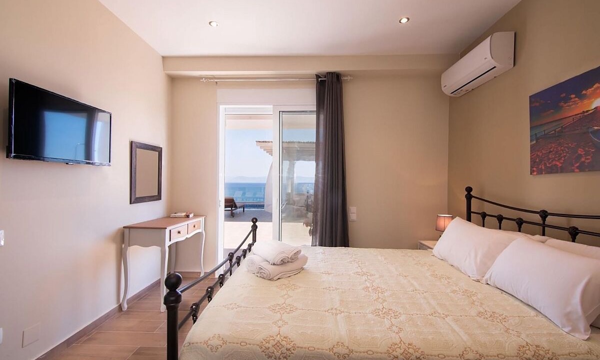 Photo of Bedroom in Agia Pelagia Chlomou