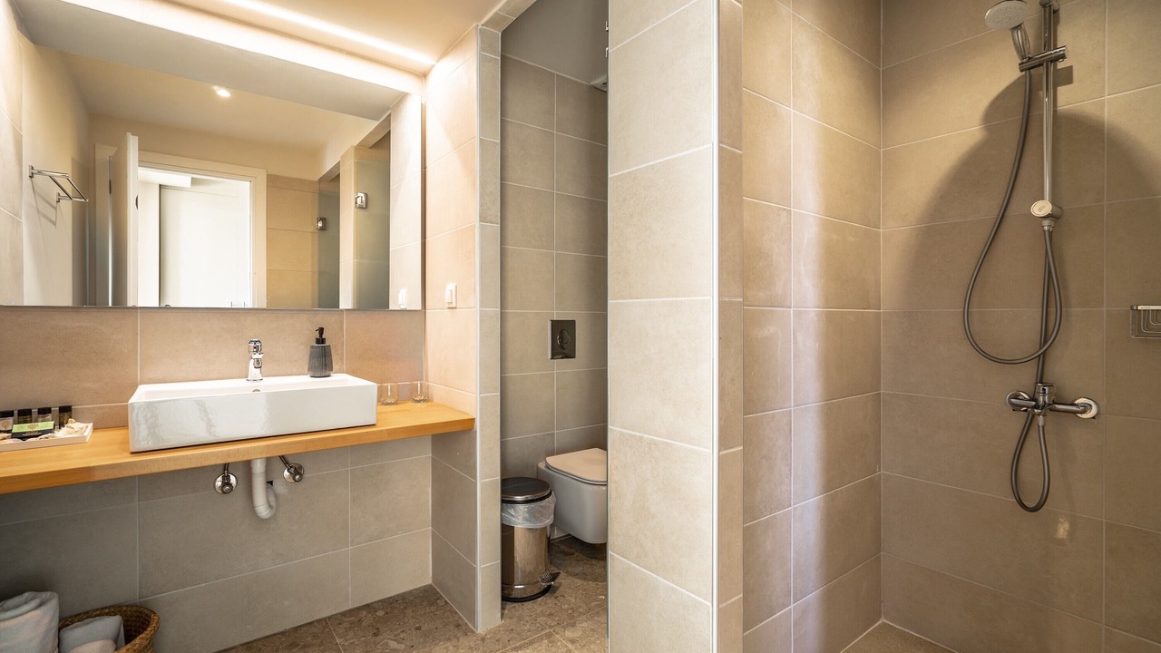 Photo of Bathroom in Skala