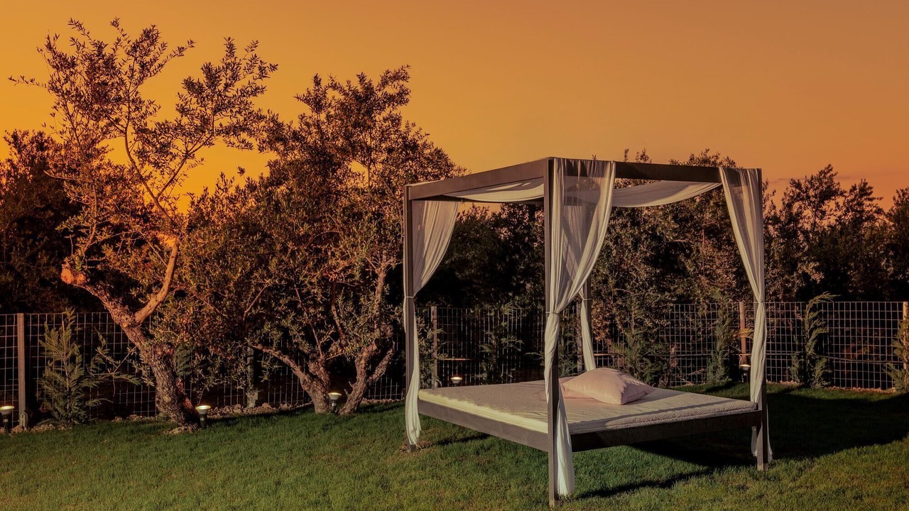 Photo of Outdoor in Neromilos