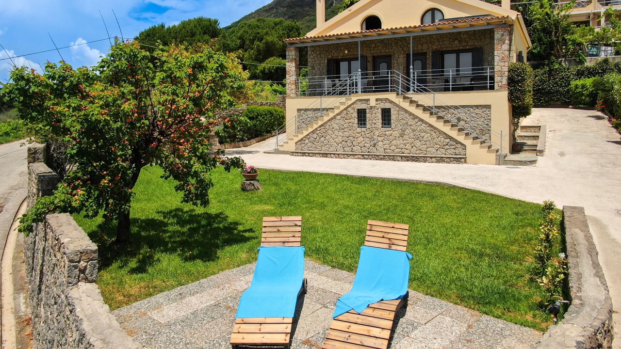Photo of Outdoor in Paramonas