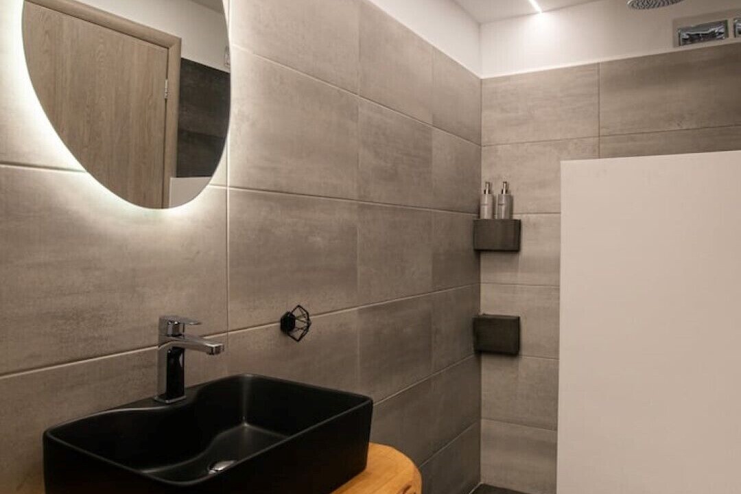 Photo of Bathroom in Metaxourgio
