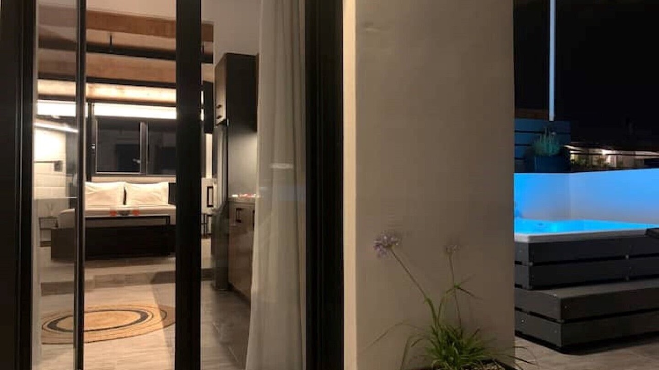 Photo of Patio Balcony in Metaxourgio