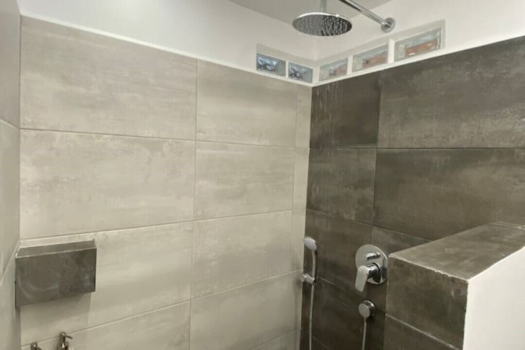 Photo of Bathroom in Metaxourgio