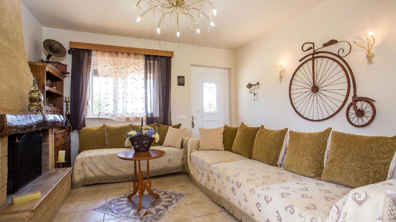 Photo of Livingroom in Theologos