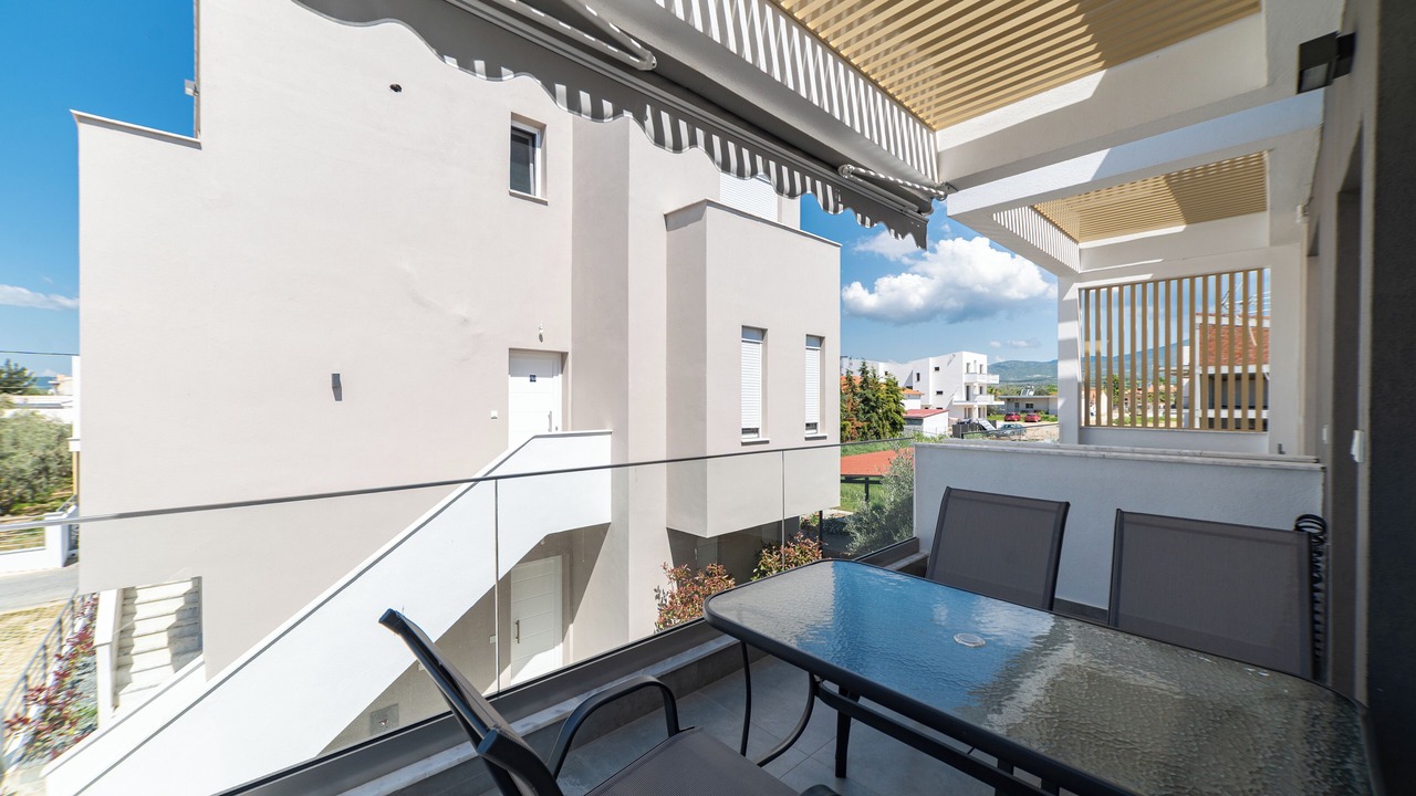 Photo of Patio Balcony in Paralia Ofryniou