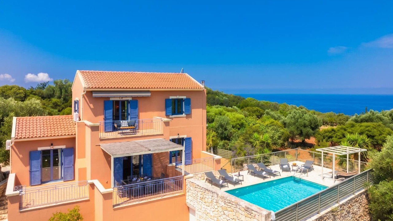 Photo of Outdoor in Mesovounia