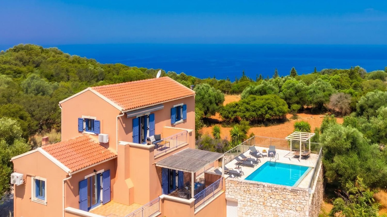 Photo of Outdoor in Mesovounia