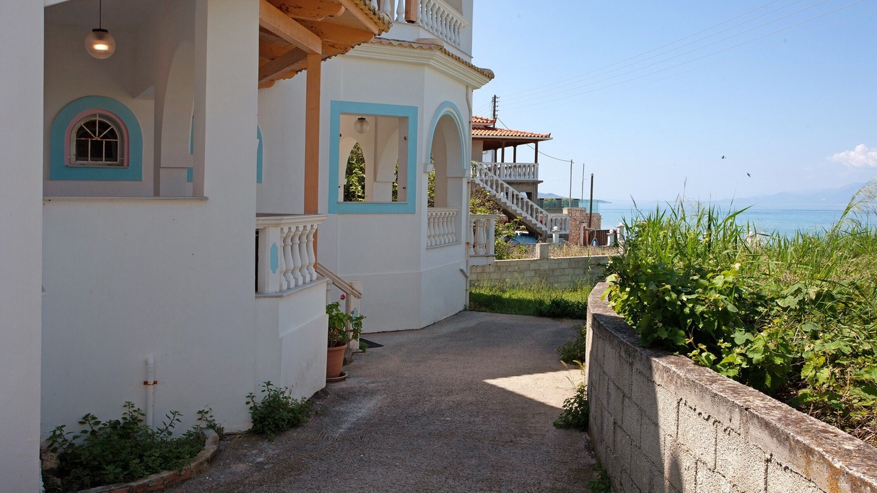 Photo of Outdoor in Alonia