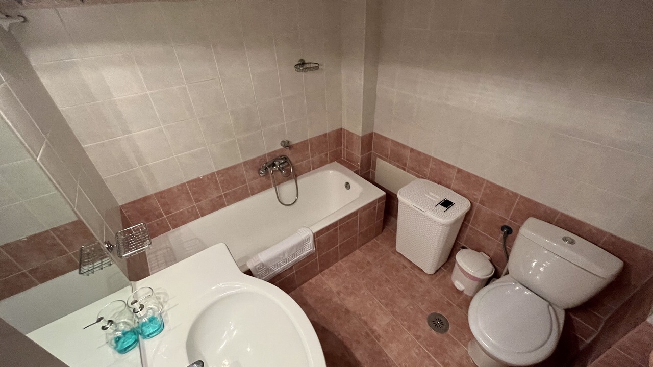 Photo of Bathroom in Ipsos