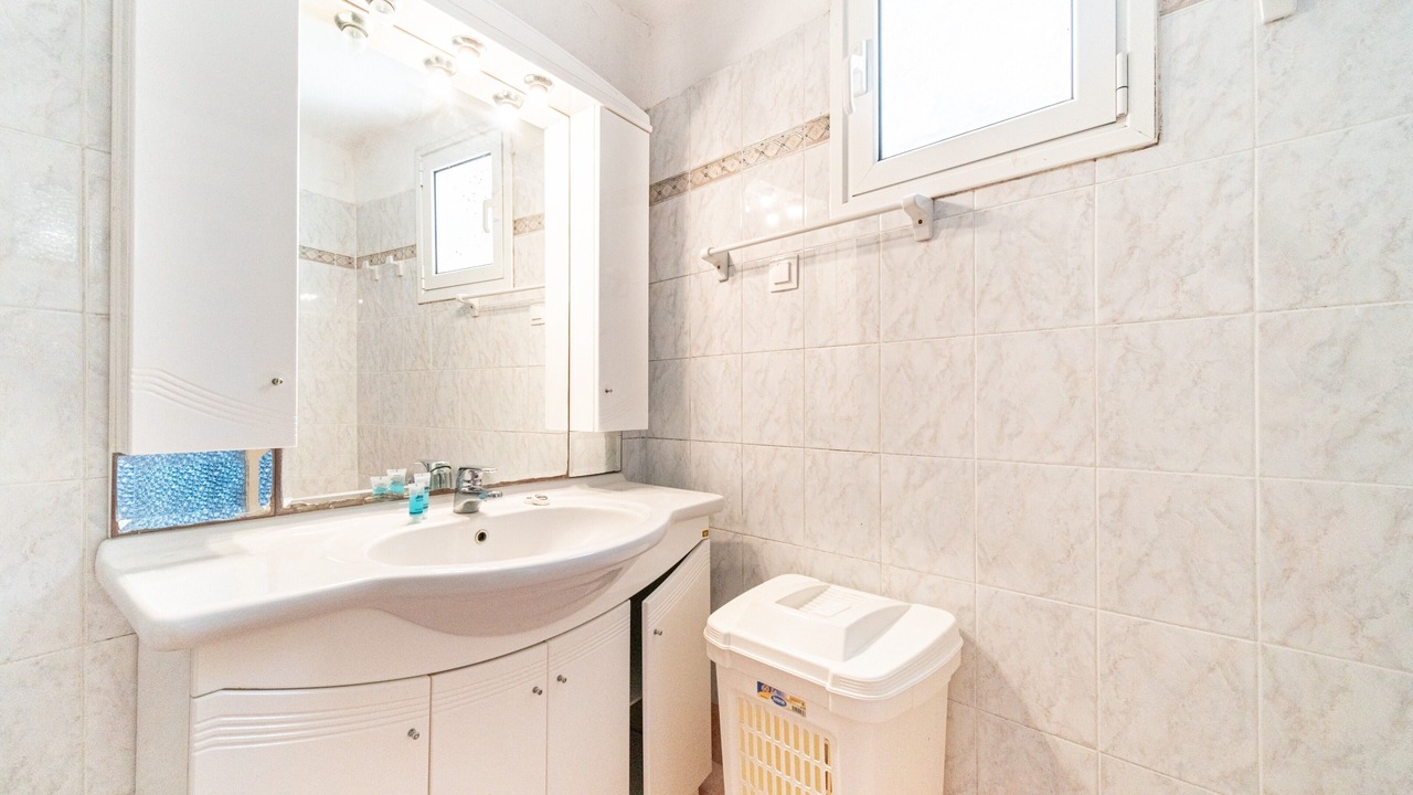 Photo of Bathroom in Lakones