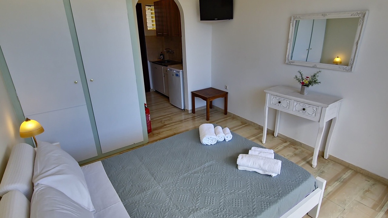 Photo of Bedroom in Melikia