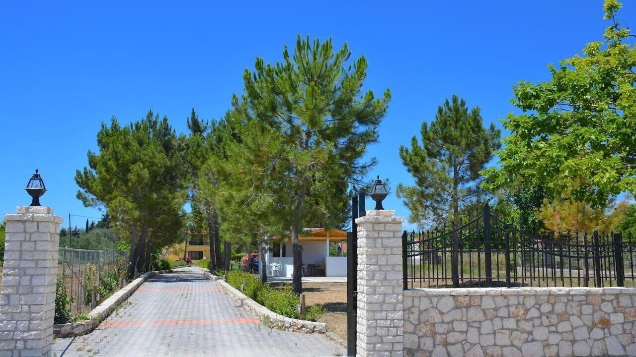 Photo of Outdoor in Melikia